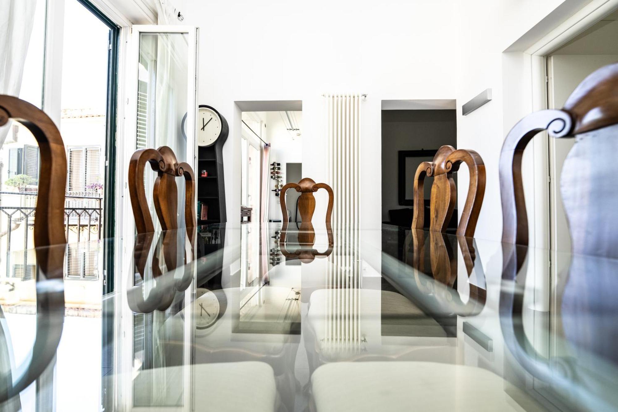 Maison D'art Orleans *
